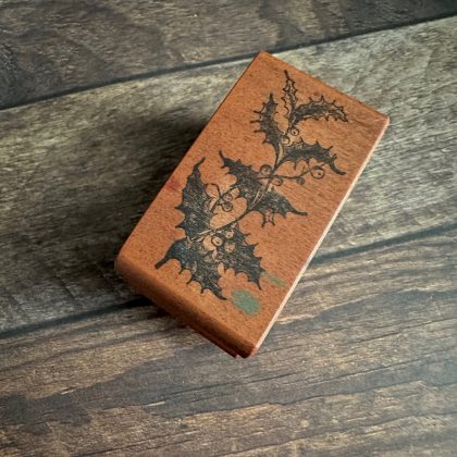 *Jedes Stück ein Unikat* Kleiner Ilex Stempel holzmontiert auf Birnenholz (300000-14) – Bild 2
