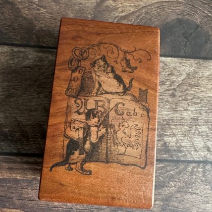 *Jedes Stück ein Unikat* Weihnachtskätzchen Stempel holzmontiert auf Pflaumenholz (300000-22) – Bild 4