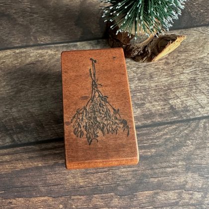 *Jedes Stück ein Unikat* Kleiner Mistelzweig Stempel holzmontiert auf Birnenholz (300000-20)