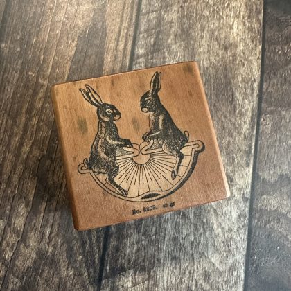 *Jedes Stück ein Unikat* Hasen Stempel holzmontiert auf Birnenholz (300000-27)