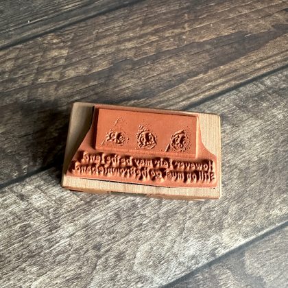 *Each one a unique piece* happy Brownies rubber stamp mounted on pear wood (300000-48) - Image 3