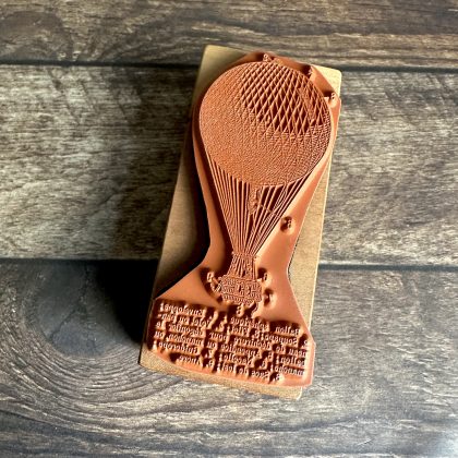 *Each one a unique piece* vintage hot air balloon rubber stamp mounted on plum wood (300000-39) - Image 3