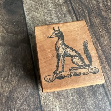 *Each one a unique piece* vintage fox heraldry rubber stamp mounted on pear wood (300000-61)