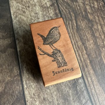 *Each one a unique piece* Small wren rubber stamp mounted on pear wood (300000-59)