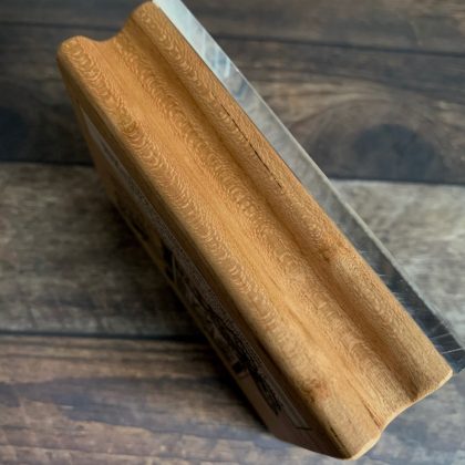 MAKIblock Stempelblock Black Cherry (Kirschholz) und Acryl 80 x 100 x 30 mm mit Griffmulde (190000-58) – Bild 3