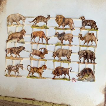 german vintage style paper scraps polar bear 