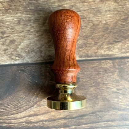 Small medieval castle wax seal stamp complete with special wooden handle (210034) - Image 2