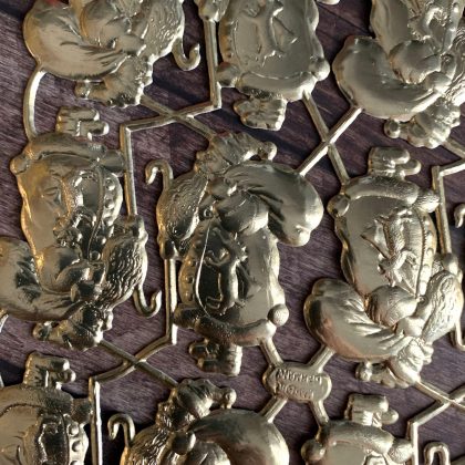 Dresden cardboard vintage style paper dies santas (170056) - Image 3