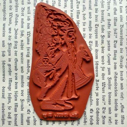 Stempel Weihnachtsmann mit Schaukelpferd / Landspiegel / Stempelgummi (130505) – Bild 2