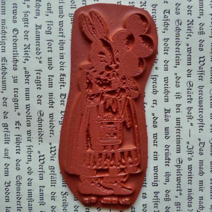 Female Hare with balloons makistamps